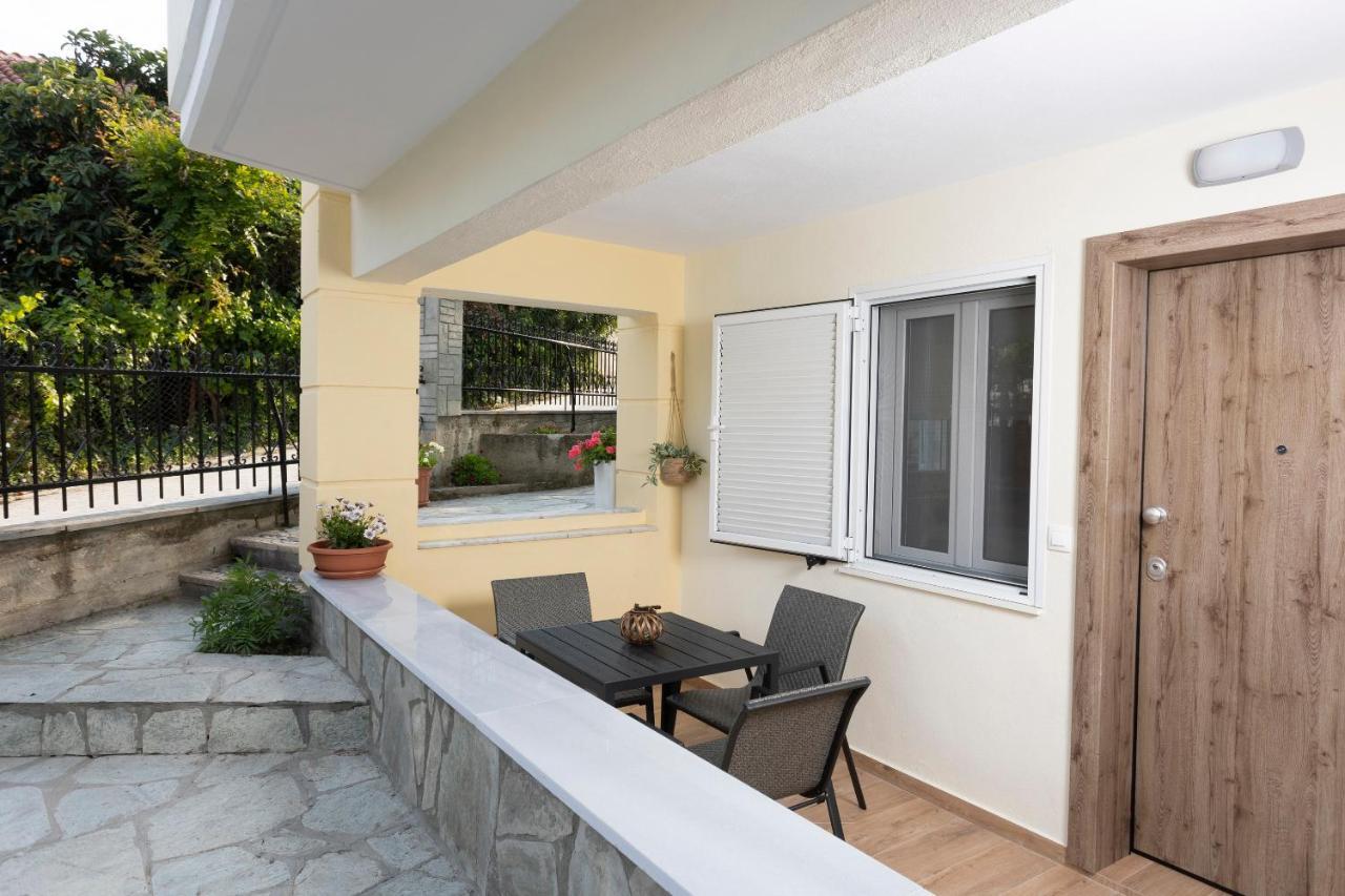 Olivia Apartments Pefkochori Ngoại thất bức ảnh